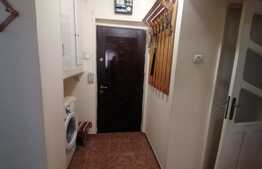 Apartament de 2 camere, decomandat, etaj intermediar, zona Garii