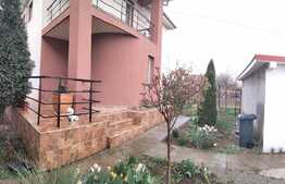 Casa 200 mp utili și  460 mp teren, zona Simnicul de Jos