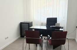 Apartament de lux, 3 camere, decomandat, zona centrala