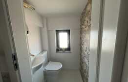 Apartament de 3 camere, 70 mp, bloc nou! Central!