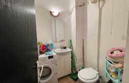 Apartament 3 camere, decomandat, 2 bai, 67 mp, zona Valea Rosie 