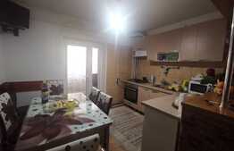 Apartament 4 camere + gradina, zona Rovine