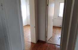 Apartament 3 camere, etaj intermediar, zona Centrala (Lido)