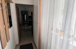 Apartament 2 camere, decomandat, parcare, zona Craiovita