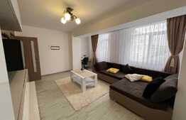 Apartament 2 camere, decomandat, parcare, zona Craiovita