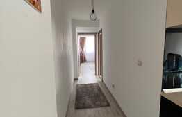 Apartament 2 camere, decomandat, parcare, zona Craiovita