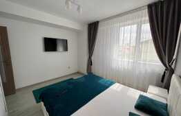 Apartament 2 camere, decomandat, parcare, zona Craiovita