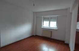 Apartament 2 camere, 55 mp, decomandat, Calea Severinului zona SIF