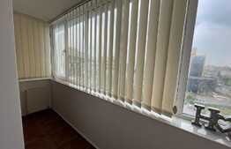 Apartament 3 camere, spațios, decomandat, zona Centrala