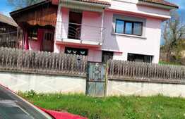 Casa P+E si 947mp teren, zona Maiag 