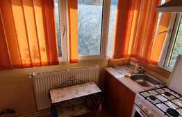 Apartament 2 camere, decomandat, centrala termica, zona Lapus Arges