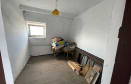 Apartament 3 camere, semidecomandat, 50 mp utili, Campia Islaz