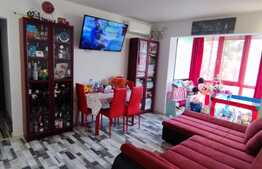 Apartament 3 camere, 50 mp, etaj intermediar, zona Rovine 