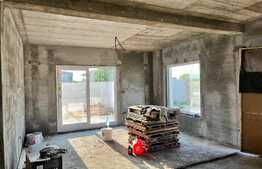 Casă 3 camere, 126 mp utili, 300 mp curte, cartier Veteranilor