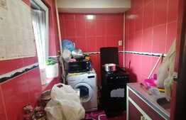 Apartament 2 camere, etaj intermediar, zona Valea Rosie 