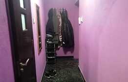 Apartament 2 camere, etaj intermediar, zona Valea Rosie 