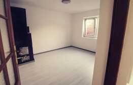 Casa pe parter, renovata, 56 mp utili, la doua minute de parcul Romanescu!