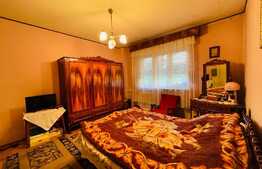 Apartament de 4 camere, 81 mp, in 