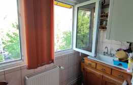 Apartament de 3 camere, 70 mp, 2 bai, zona Cofetaria Damarin