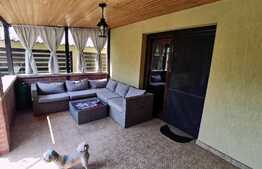 Casa in stil retro cu alee P+M partial, 151 mp util si teren 1208 mp in zona Brestei!