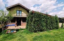 Casa in stil retro cu alee P+M partial, 151 mp util si teren 1208 mp in zona Brestei!