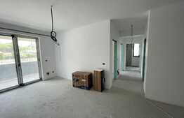 Apartament de 3 camere, 90 mp, zona 1Mai