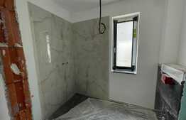 Apartament de 3 camere, 90 mp, zona 1Mai