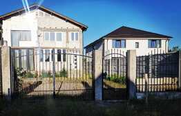 Casa in duplex S+P+M+Pod la alb, 161 mp util cu 250 mp teren, in Veteranilor!