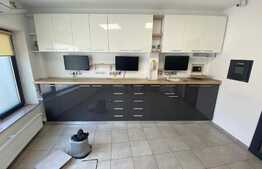 Spatiu comercial, 30 mp, zona centrala, pretabil cabinet stomatologic