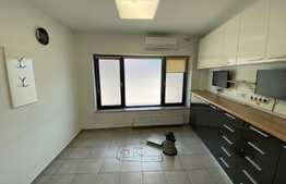 Spatiu comercial, 30 mp, zona centrala, pretabil cabinet stomatologic