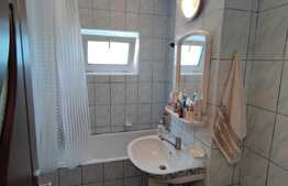 Apartament 3 camere, 54 mp, etaj intermediar, Zona Rovine- Liceul Matei Basarab