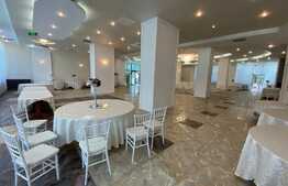 Spatiu comercial, 404 mp, zona centrala, parcare privata