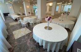 Spatiu comercial, 404 mp, zona centrala, parcare privata