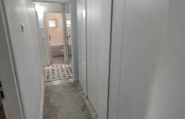 Apartament cu 3 camere si 2 bai, etajul 1, zona Brazda