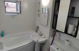 Apartament cu 3 camere si 2 bai, etajul 1, zona Brazda