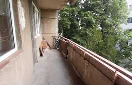 Apartament 2 camere, semidecomandat, Brazda