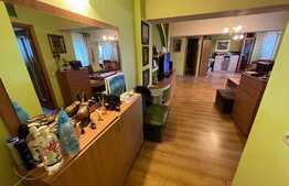 Apartament 3 camere, 2 bai, 90 mp, zona Rovine 