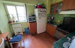 Apartament 3 camere, 2 bai, 90 mp, zona Rovine 