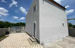 Spatiu comercial, 160 mp utili, 330 mp teren, 4 locuri de parcare, zona Mirage Ballroom