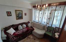 Apartament de 4 camere, 84 mp, decomandat, zona Centrul Vechi