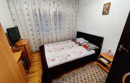 Apartament de 3 camere, decomandat, 70 mp, etaj 1, Craiovita Noua