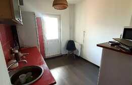 Apartament 2 camere, decomandat, 52 mp, etaj intermediar, zona Rovine