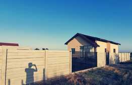 Casa 3 camere, 85 mp, teren 450 mp, zona Preajba