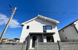 Casă individuală 153 mp utili, 275 mp teren, terasa, zona Damila