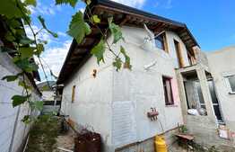 Casă pe parter 80 mp utili, 320 mp teren, terasa, Veteranilor