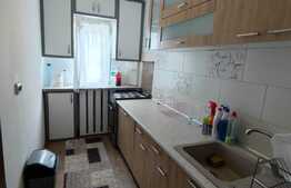 Apartament cu 3 camere, etaj intermediar , Zona Cornitoiu