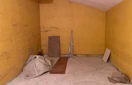 Spatiu comercial, 220 mp, zona Podari