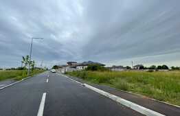 Parcela teren 656 mp, toate utilitatile, Carcea