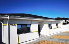 Casa finisata de 4 camere, 140 mp, teren 500 mp, zona Sarari