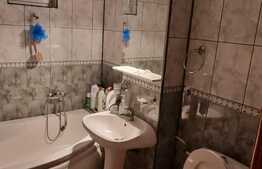 Apartament 3 camere, 80 mp, decomandat, zona George Enescu